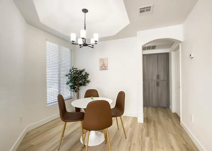 Apartment Cozysuites Oasis At Kierland Commons