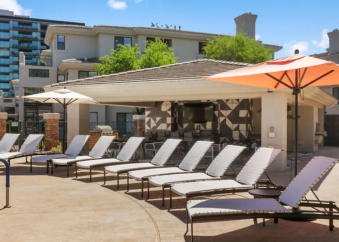 Cozysuites Oasis At Kierland Commons