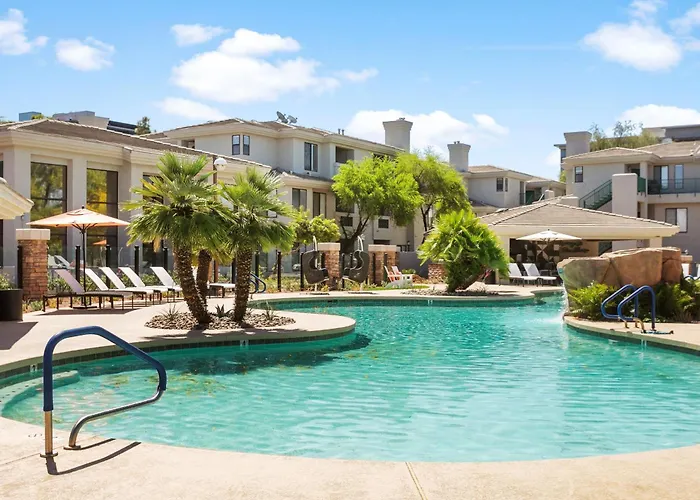 Cozysuites Oasis At Kierland Commons